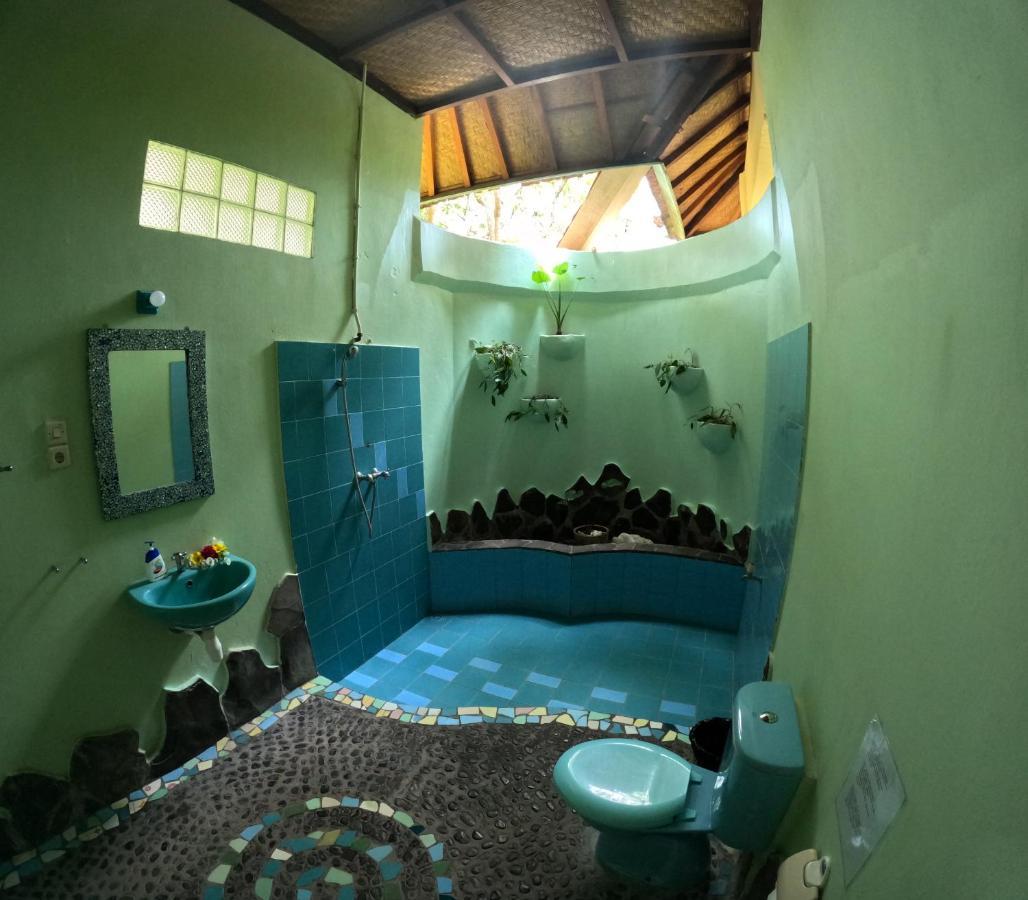 Sananda Bungalow โลวินา ภายนอก รูปภาพ