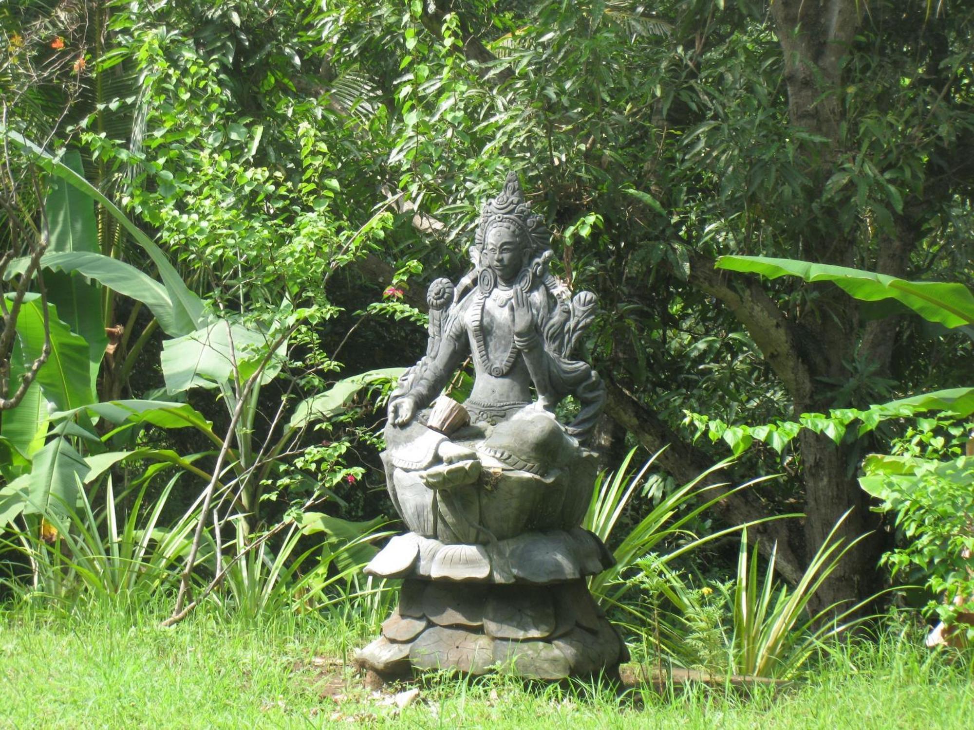 Sananda Bungalow โลวินา ภายนอก รูปภาพ