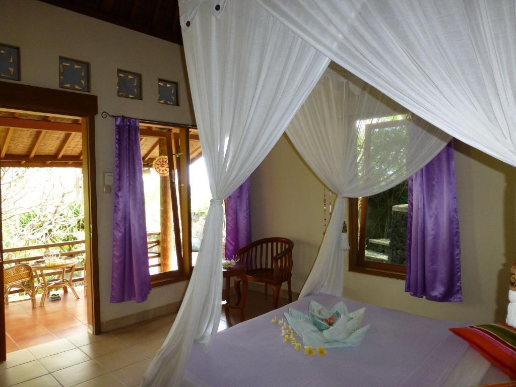 Sananda Bungalow โลวินา ภายนอก รูปภาพ