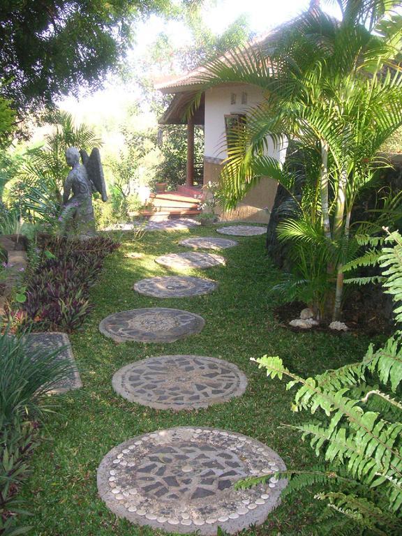 Sananda Bungalow โลวินา ภายนอก รูปภาพ