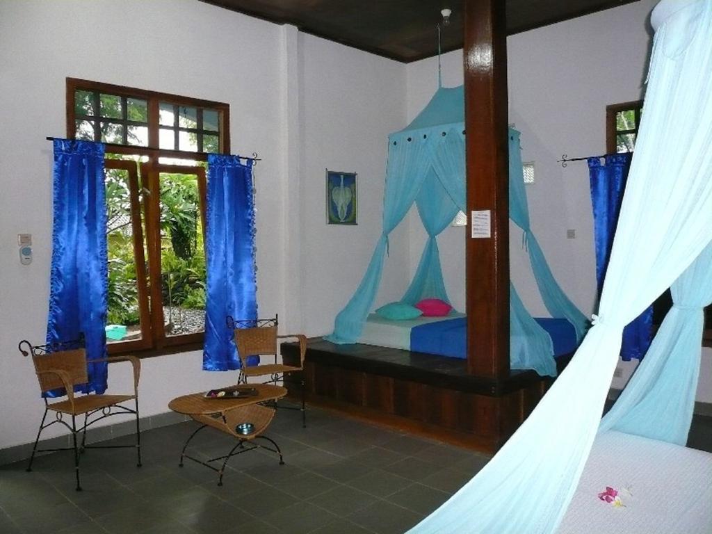 Sananda Bungalow โลวินา ภายนอก รูปภาพ